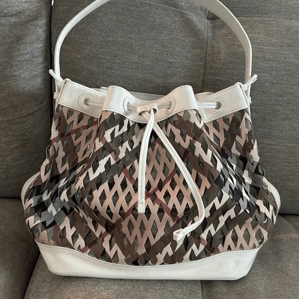 Gorgeous large Burberry translucent drawstring bag - Picture 1 of 9